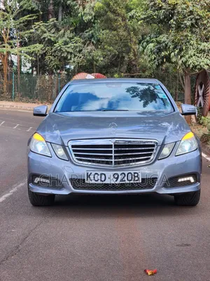 Mercedes-Benz E200 2009 Silver