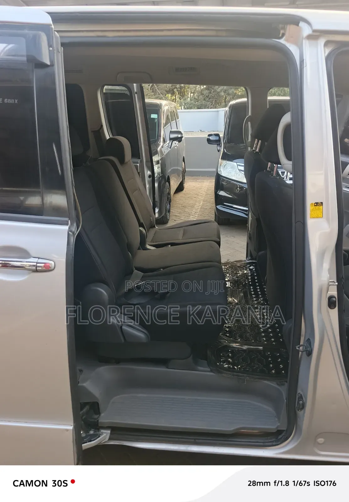 Toyota Voxy 2009 Silver