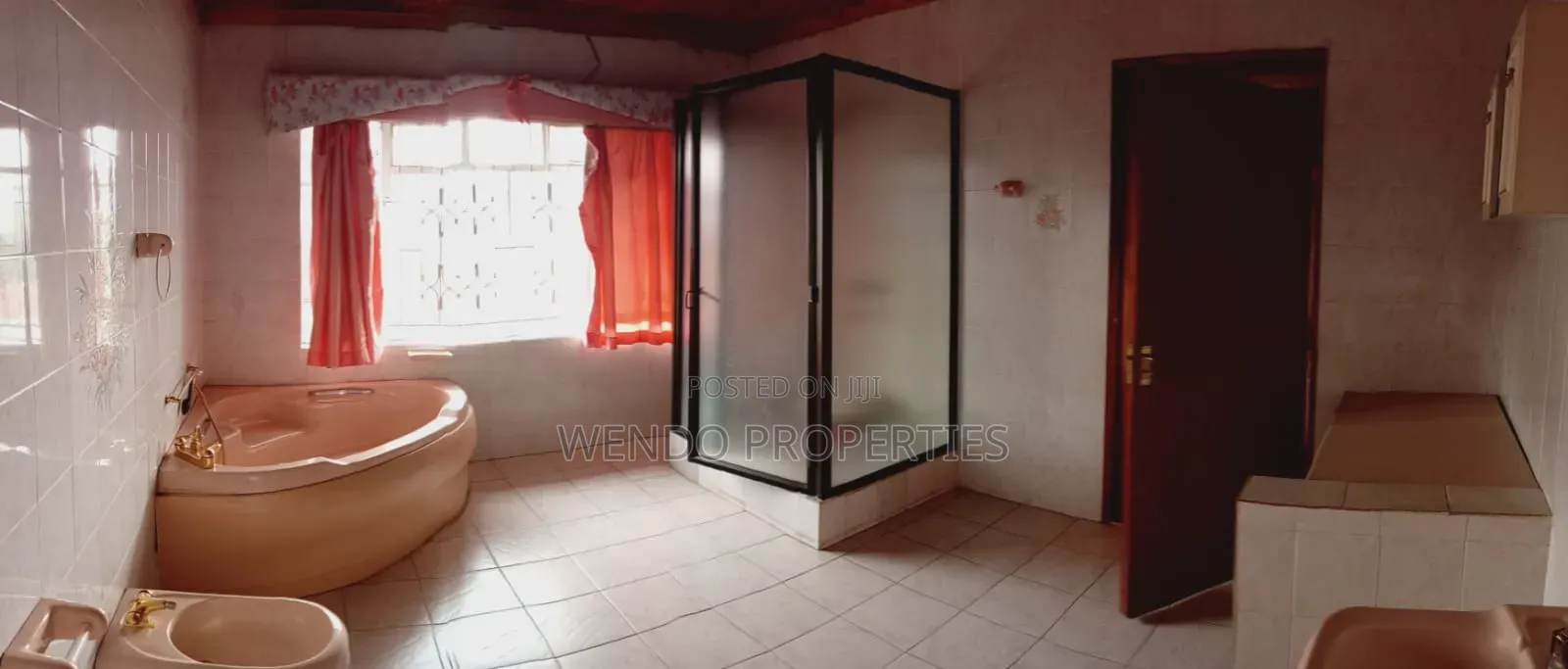 6bdrm Villa in Milimani Estate for sale