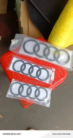 Classic Four Interconnected Rings Audi Replacement Badge
