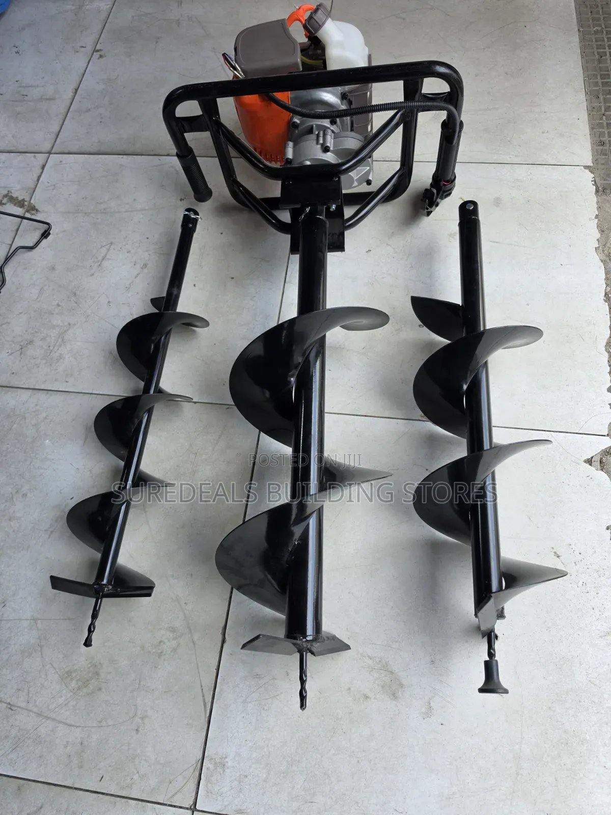 4 STROKE EARTH AUGER - Brand New