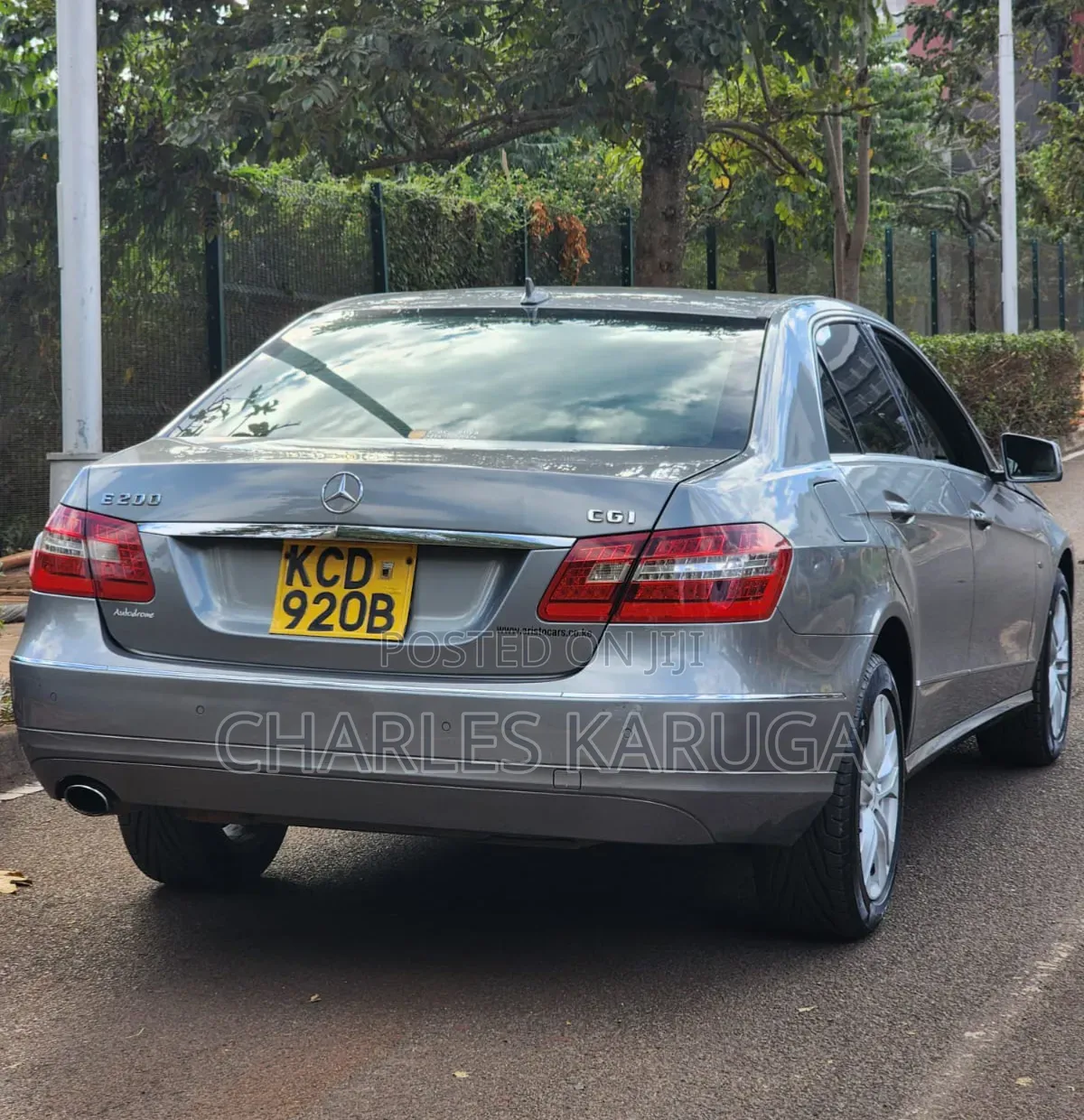 Mercedes-Benz E200 2009 Silver