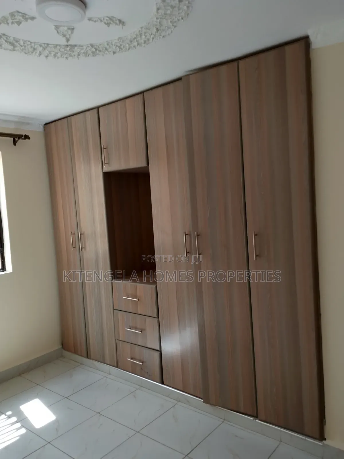 3bdrm Block of Flats in Utumishi, Kitengela for rent
