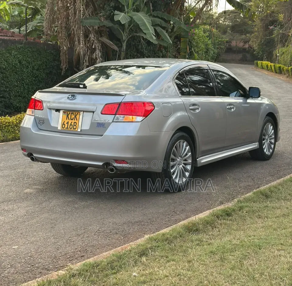 Subaru Legacy 2011 Silver