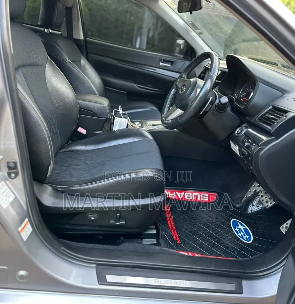 Subaru Legacy 2011 Silver