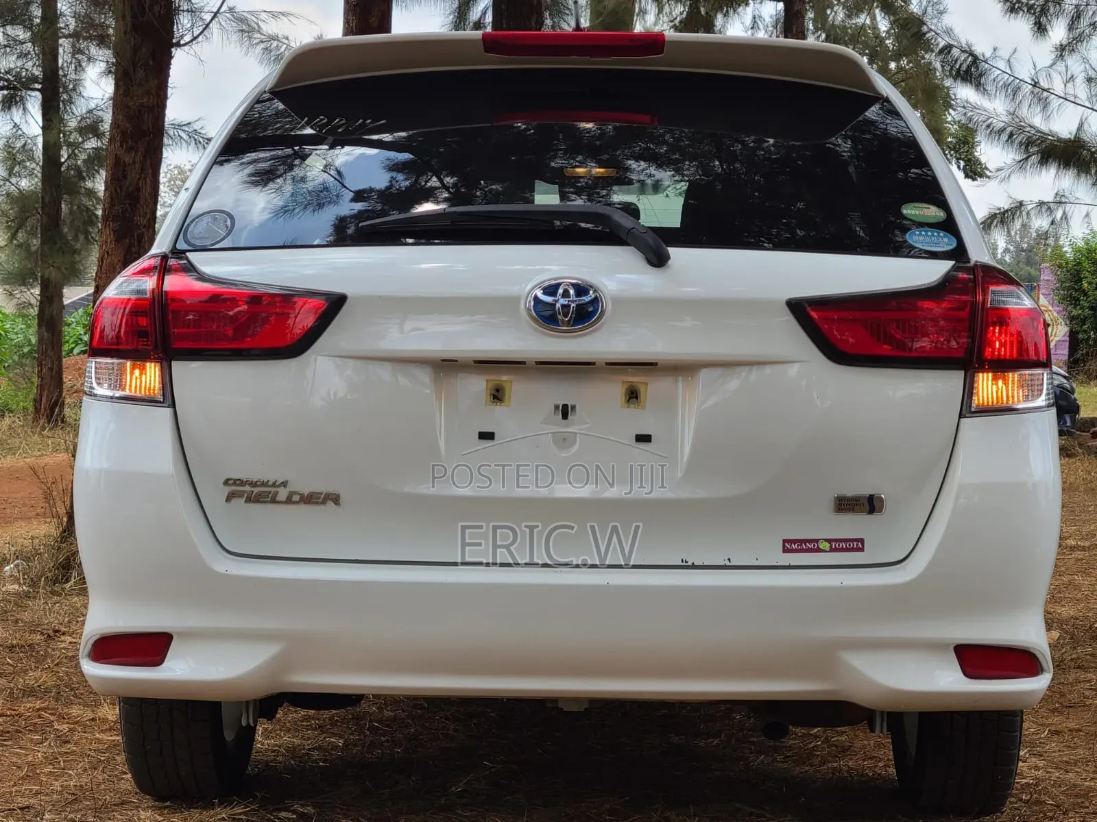 Toyota Corolla Fielder 1.5 Hybrid FWD 2020 White