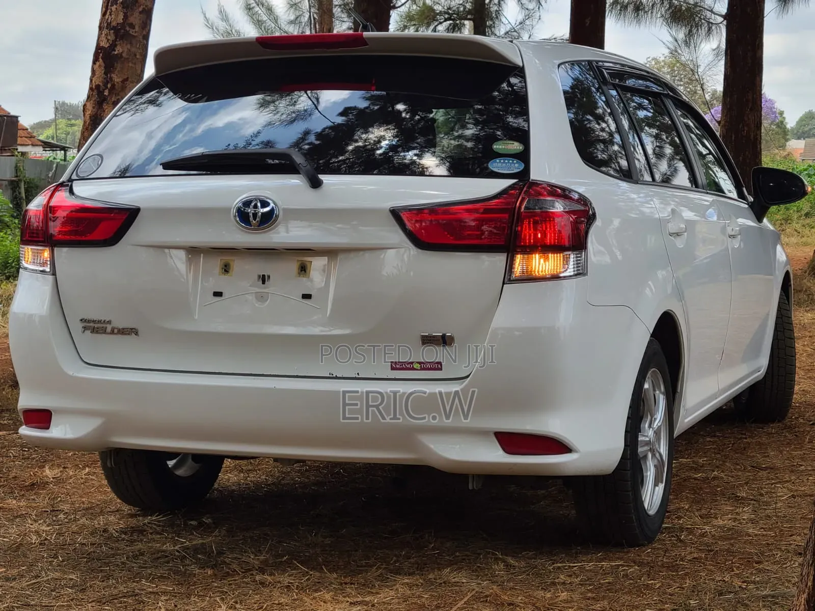 Toyota Corolla Fielder 1.5 Hybrid FWD 2020 White