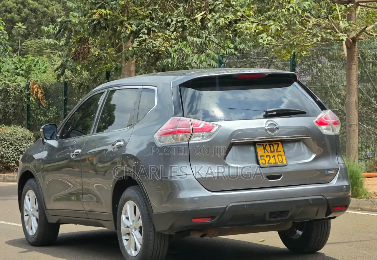 Nissan X-Trail 2015 Gray