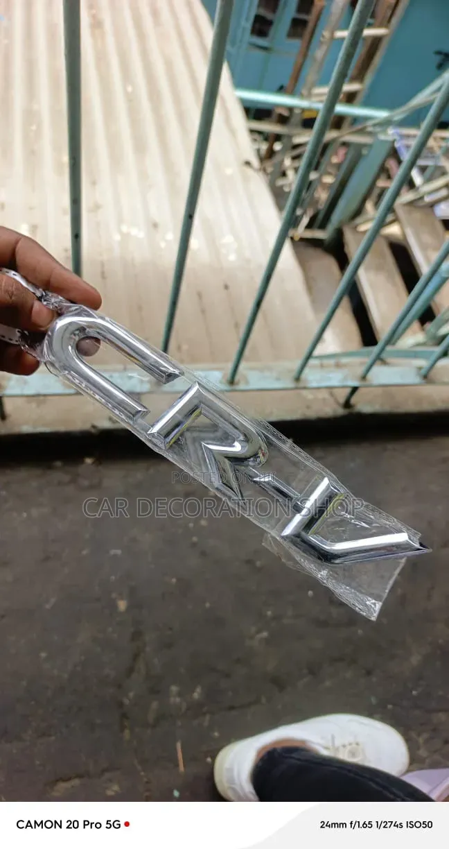Rear Tailgate CR_V Polished Chrome Nameplate Badge