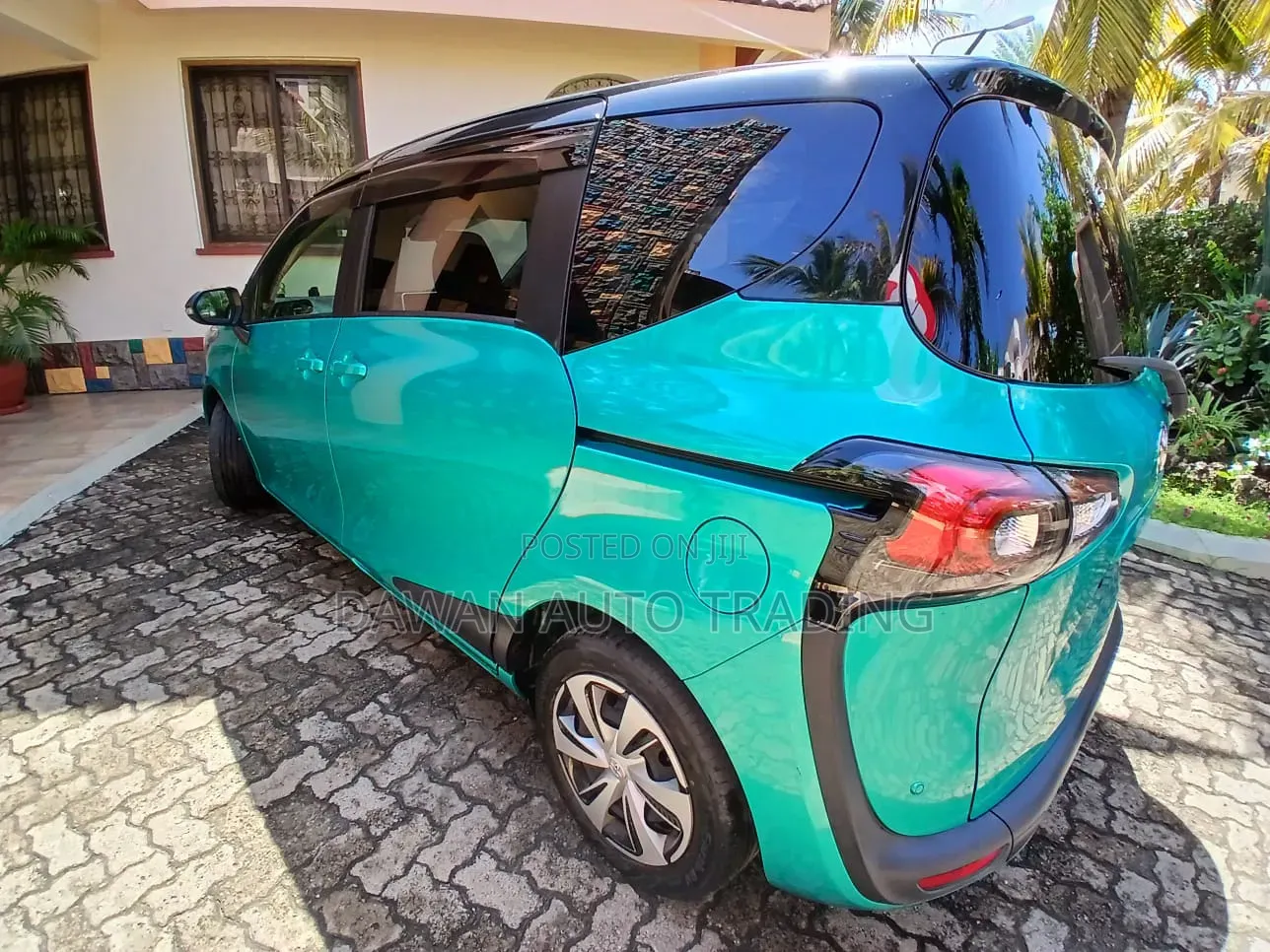 Toyota Sienta 2019 Green