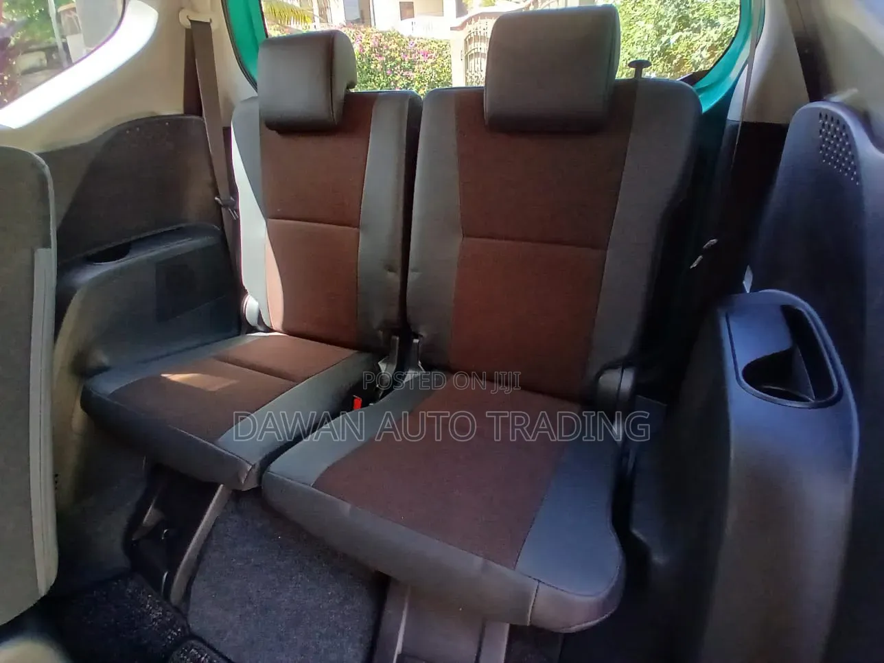 Toyota Sienta 2019 Green