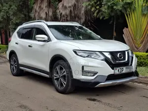 Nissan X-Trail 2.0 Petrol AWD 2017 White