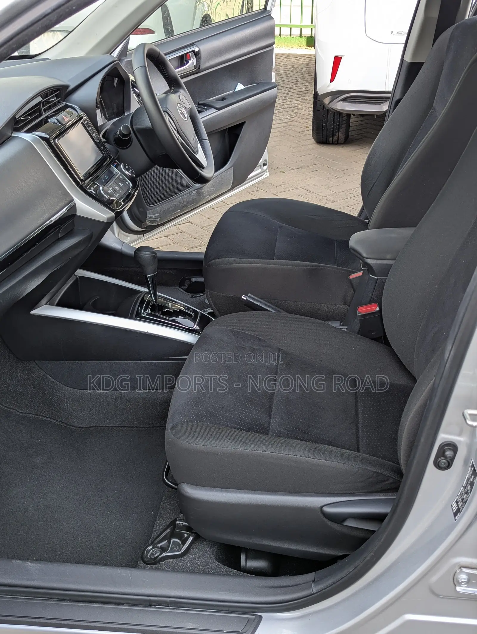 Toyota Corolla Fielder 2019 Gray