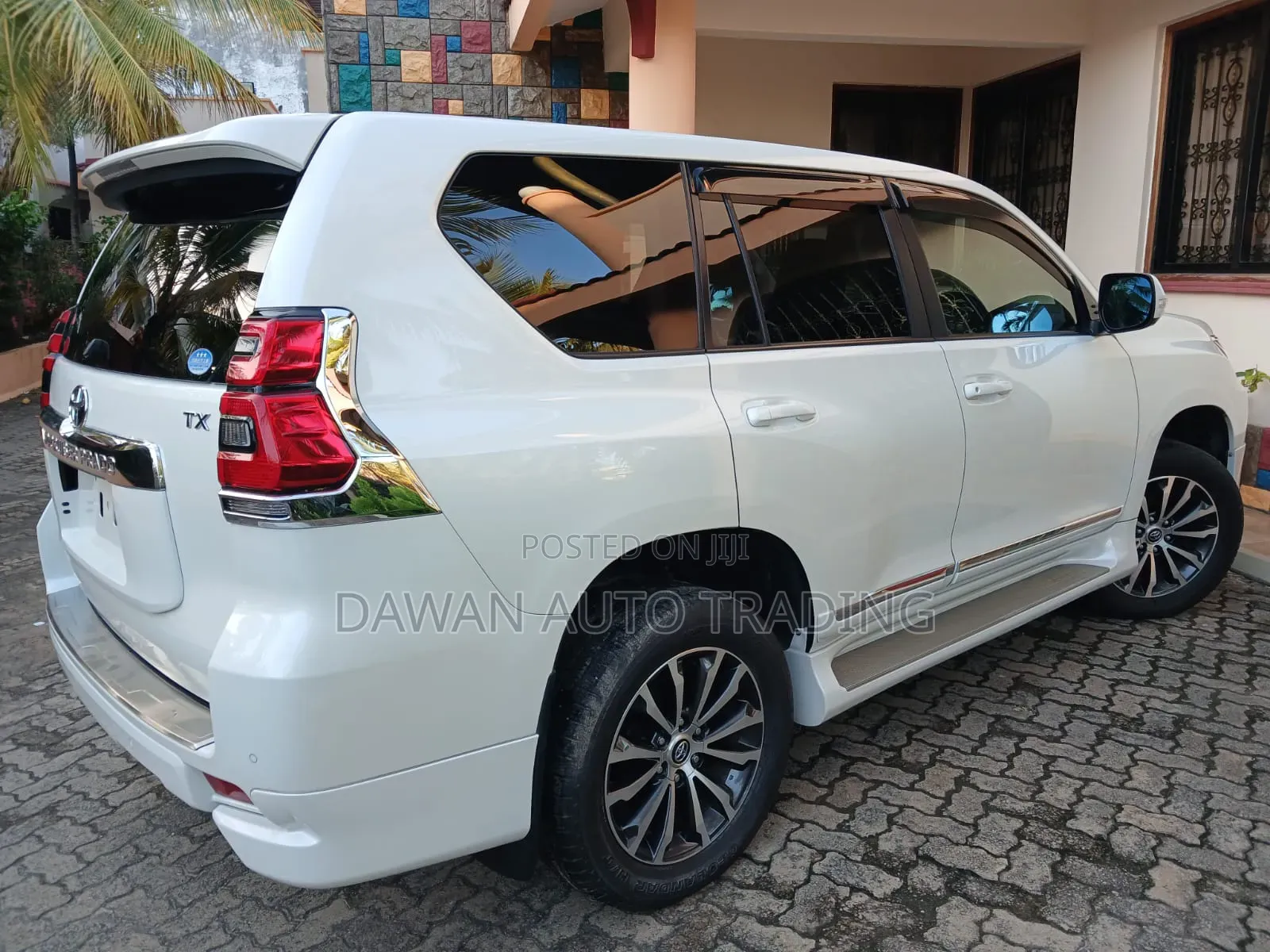 Toyota Land Cruiser Prado 2019 White