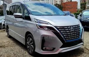 Nissan Serena 2019 Silver