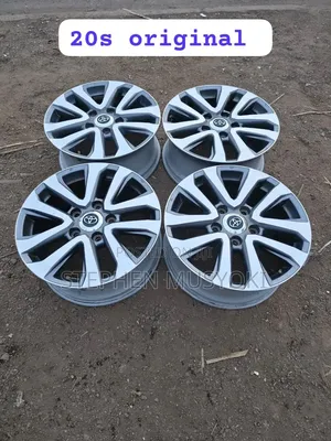 Toyota V8 Vx Sahara, Size 20inch Origiinal Rims