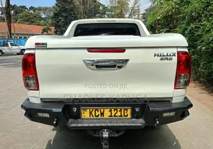 Toyota Hilux 2017 White