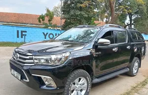 Toyota Hilux 2017 Black