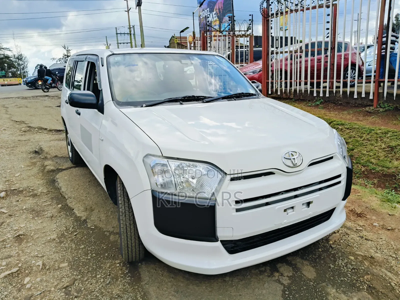 Toyota Probox 1.5 GL 4WD 2019 White