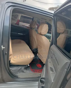 Toyota Hilux 2015 Gray