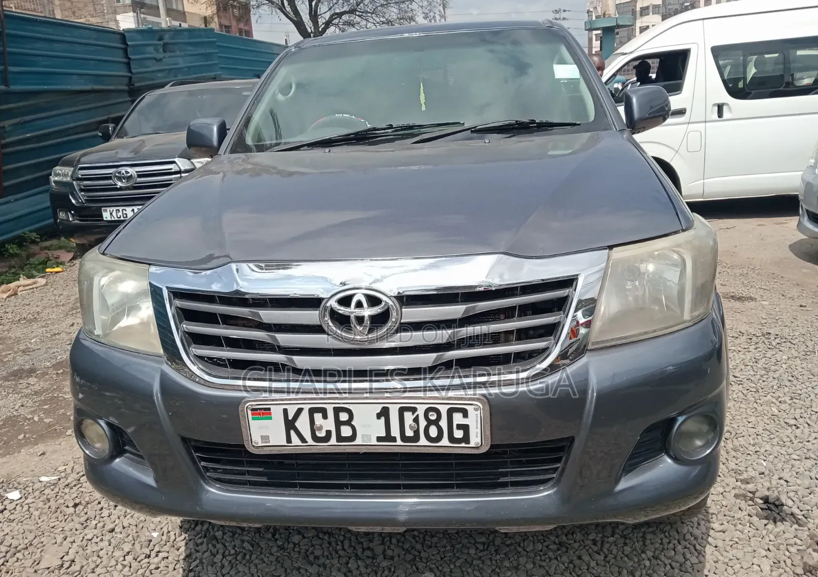 Toyota Hilux 2015 Gray