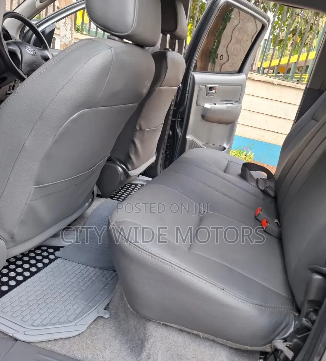 Toyota Hilux 2013 Silver