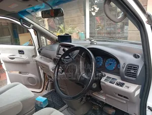 Nissan Serena 2000 White