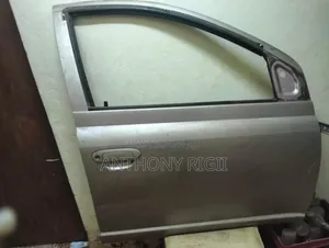 Toyota Vitz Front Door 2000-2006 | Old Model | Ex-Japan | Yaris/Echo