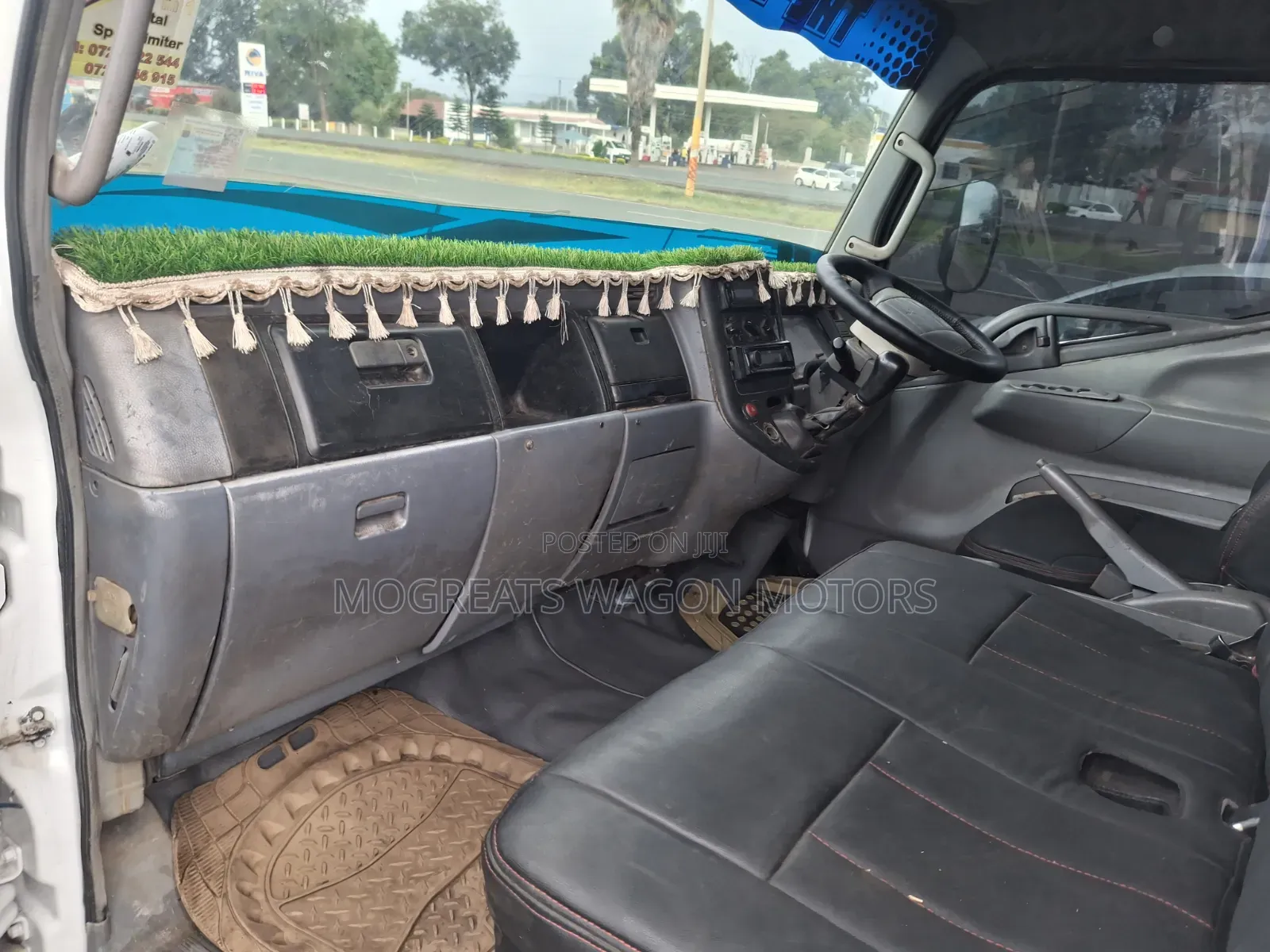 Mitsubishi Fuso Canter Lorry
