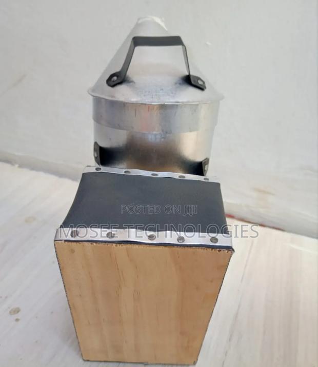 Manual Bee Smoker With Bellows