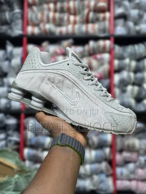 Nike Shox R4 "College Grey/Flat Pewter" Sneakers