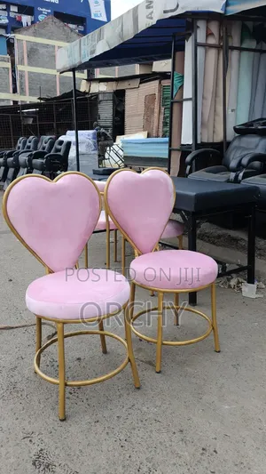 2 Pink Velvet Manicure Seats