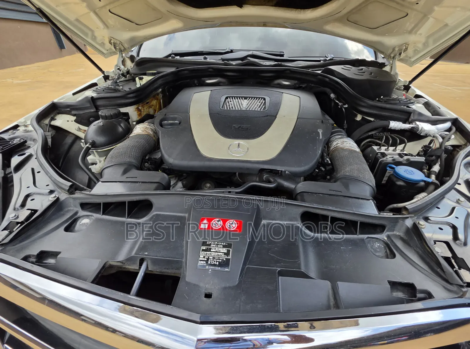 Mercedes-Benz E350 2011 Silver