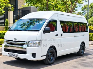 Toyota HiAce 2019 White