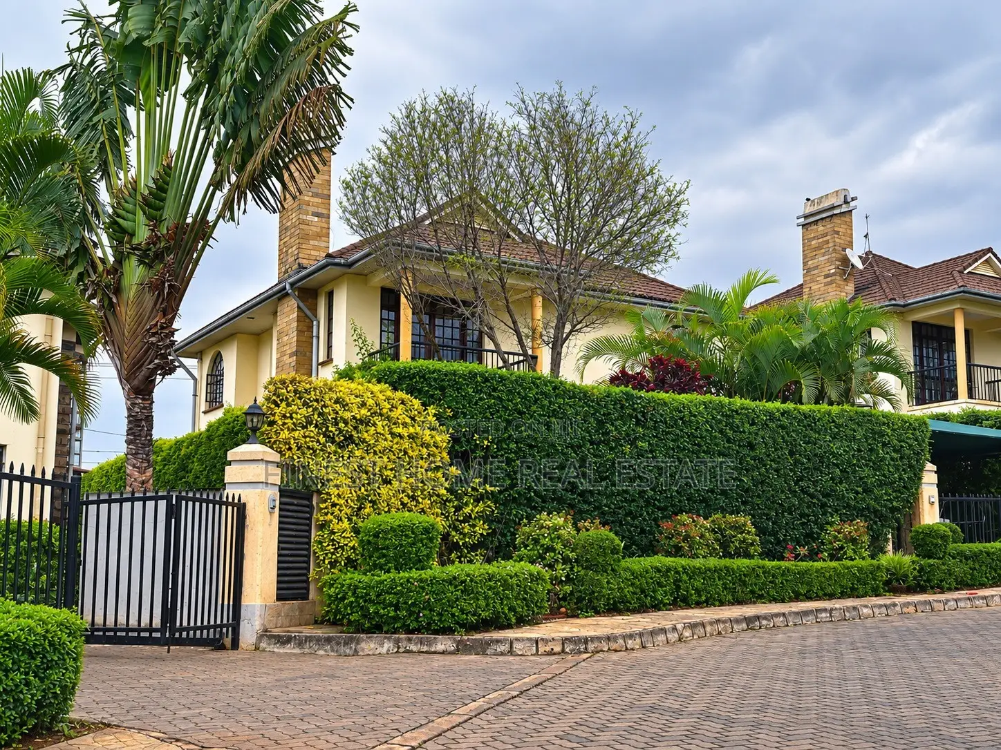 4bdrm Townhouse/Terrace in Loresho Ridge for sale