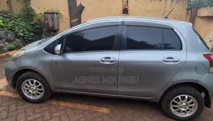 Toyota Vitz 2007 Silver