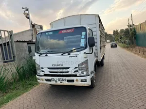 Isuzu NQR Coverboard