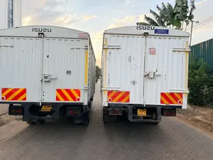 Isuzu NQR Coverboard