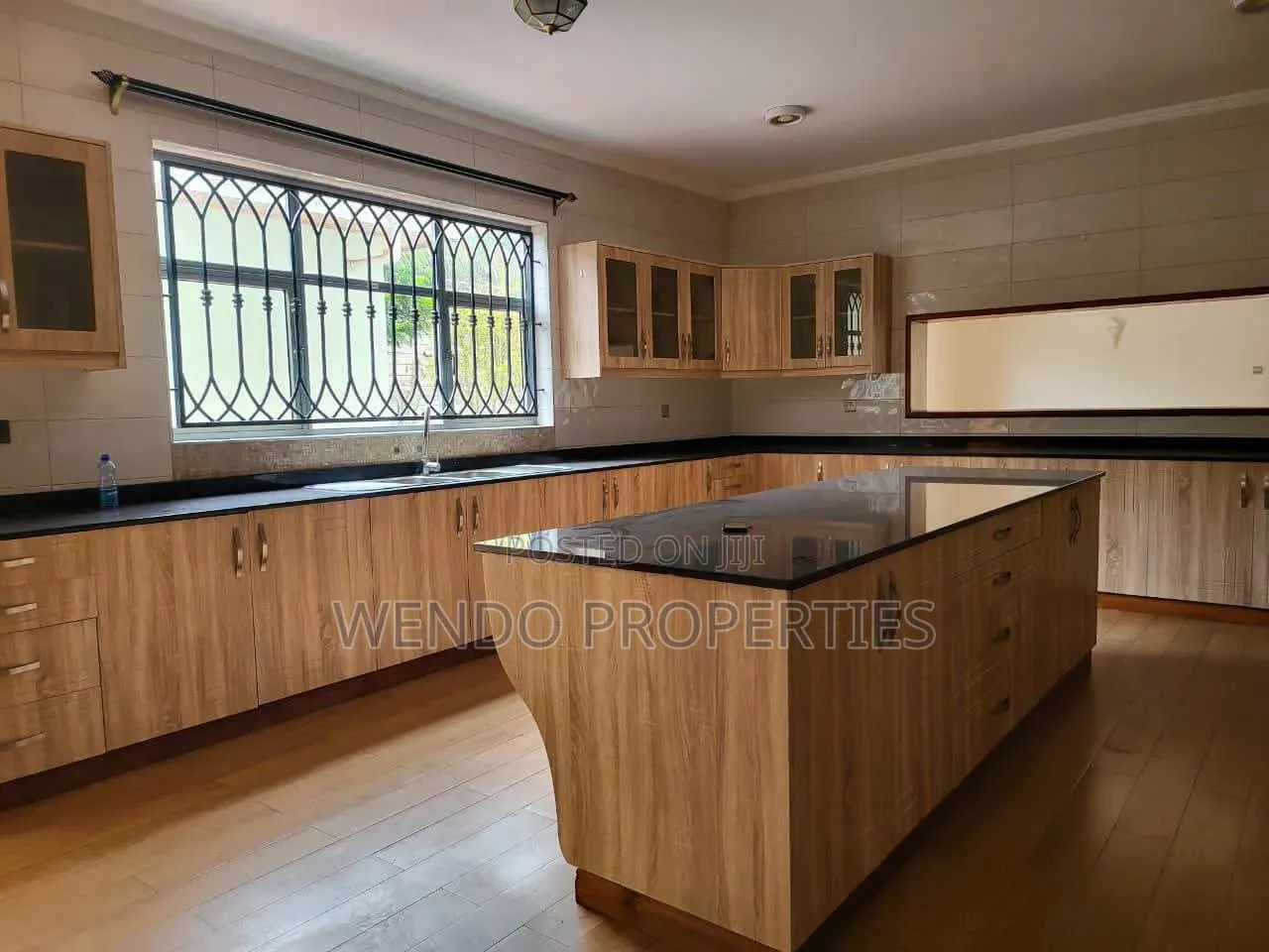 5bdrm Villa in Runda for rent