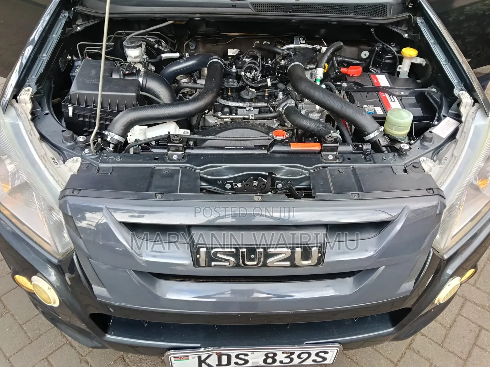 Isuzu D-MAX 2025 Gray