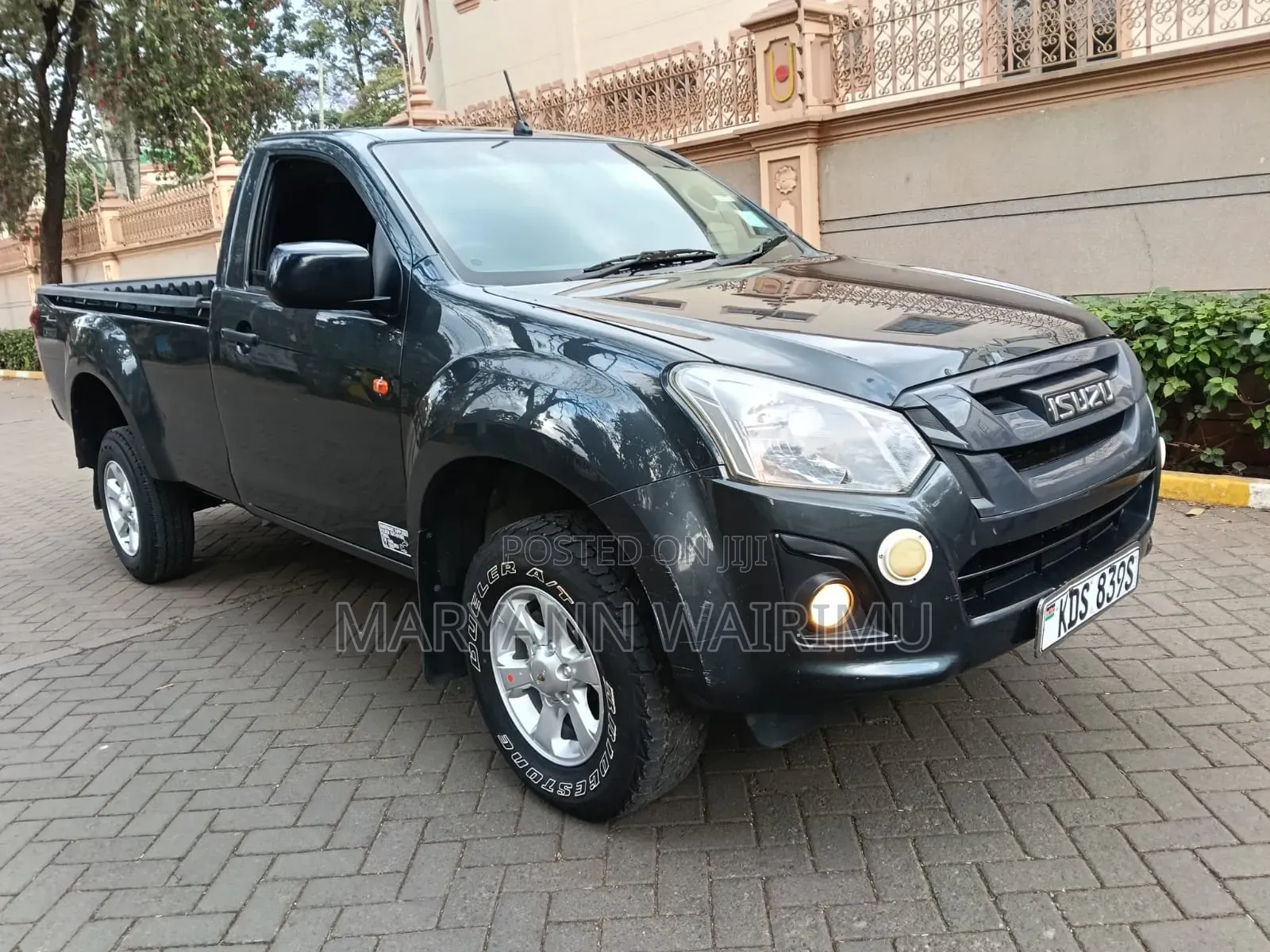 Isuzu D-MAX 2025 Gray