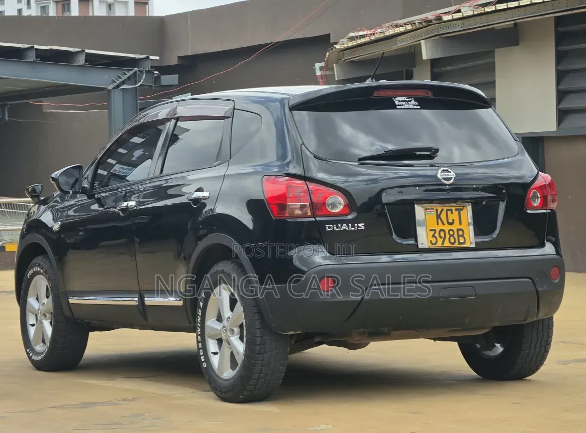 Nissan Dualis 2011 Black