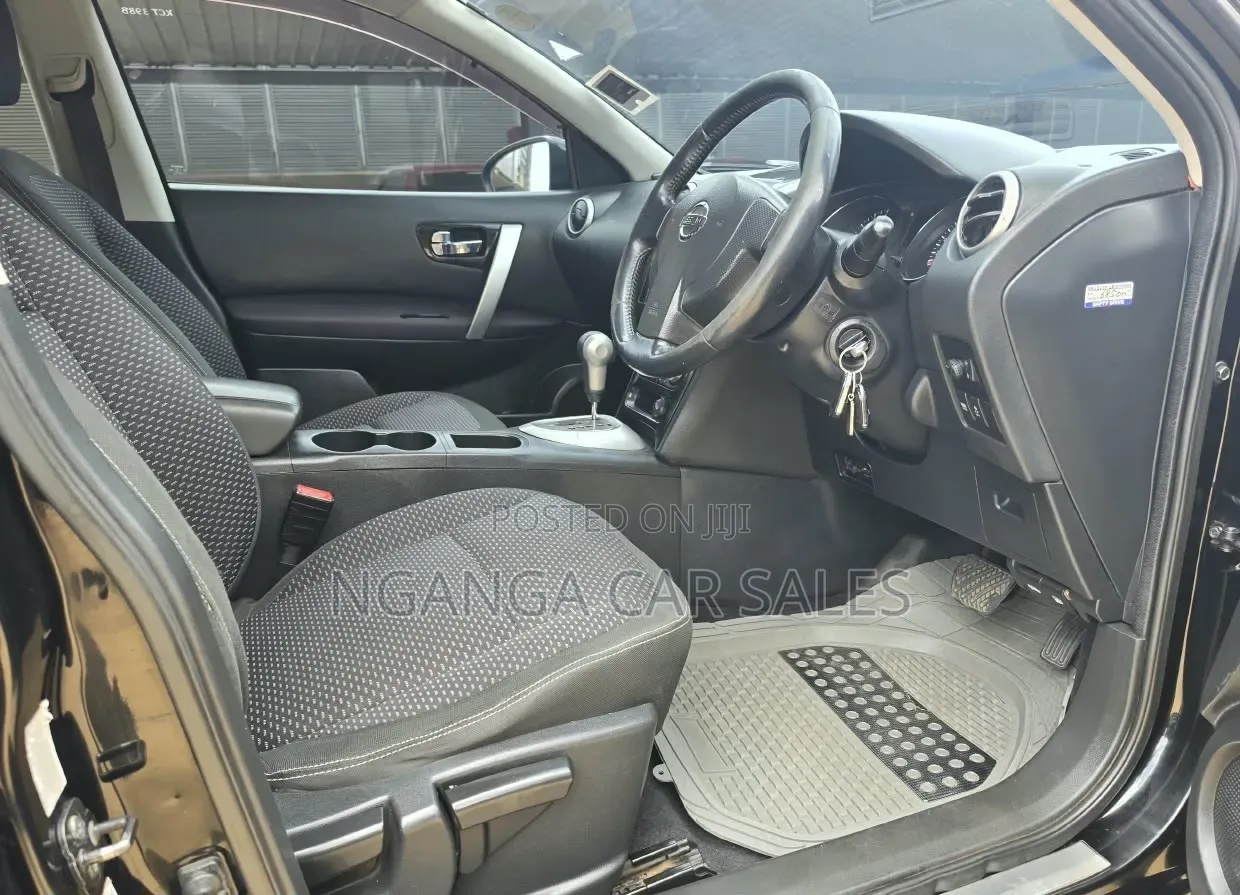 Nissan Dualis 2011 Black