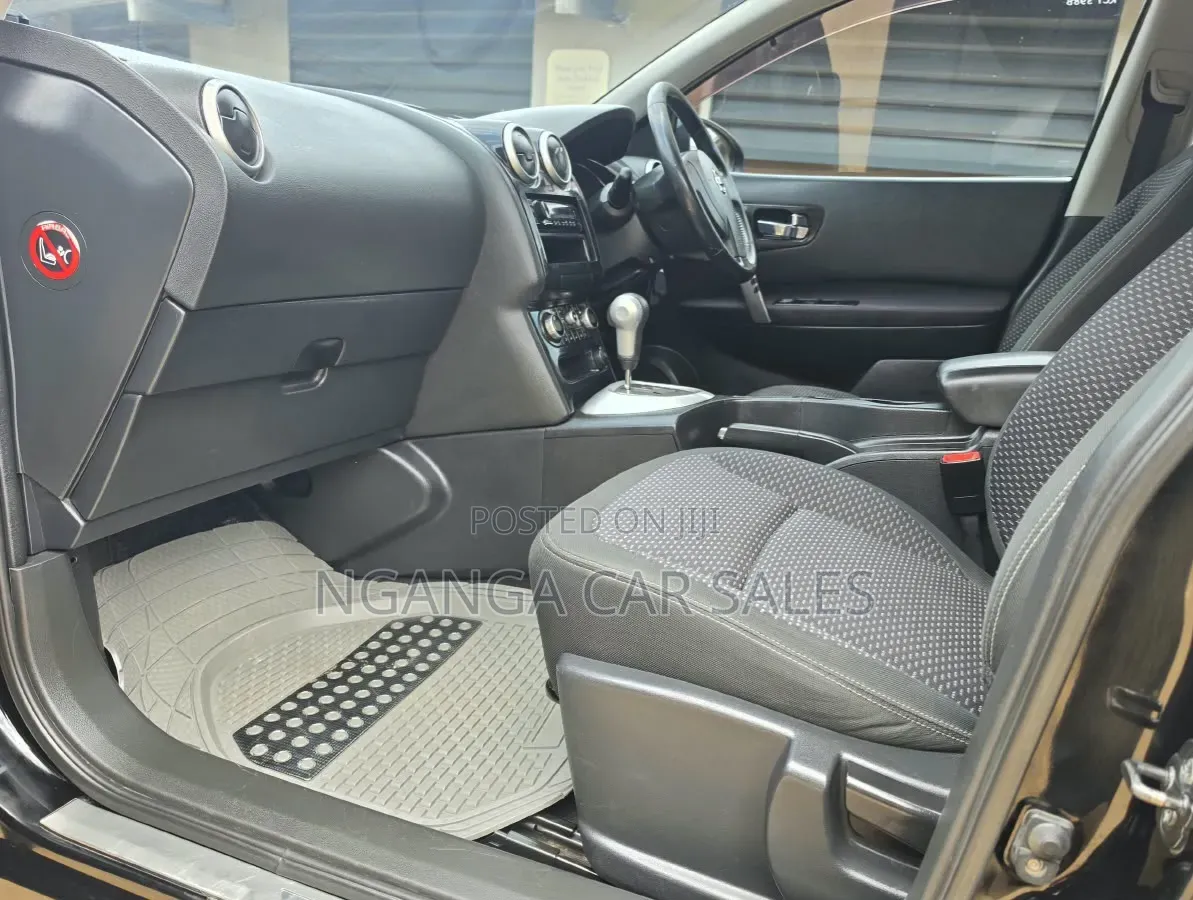 Nissan Dualis 2011 Black