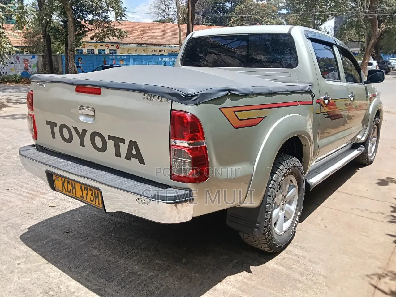 Toyota Hilux 2010 Silver