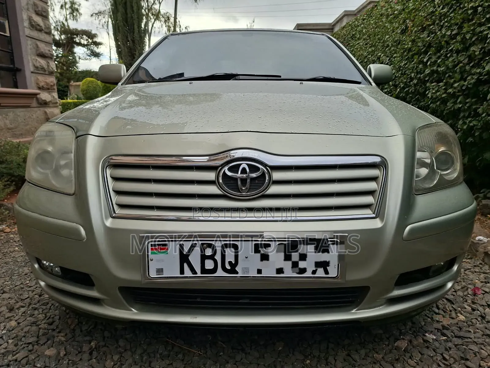 Toyota Avensis 1.8 C 2005 Gold