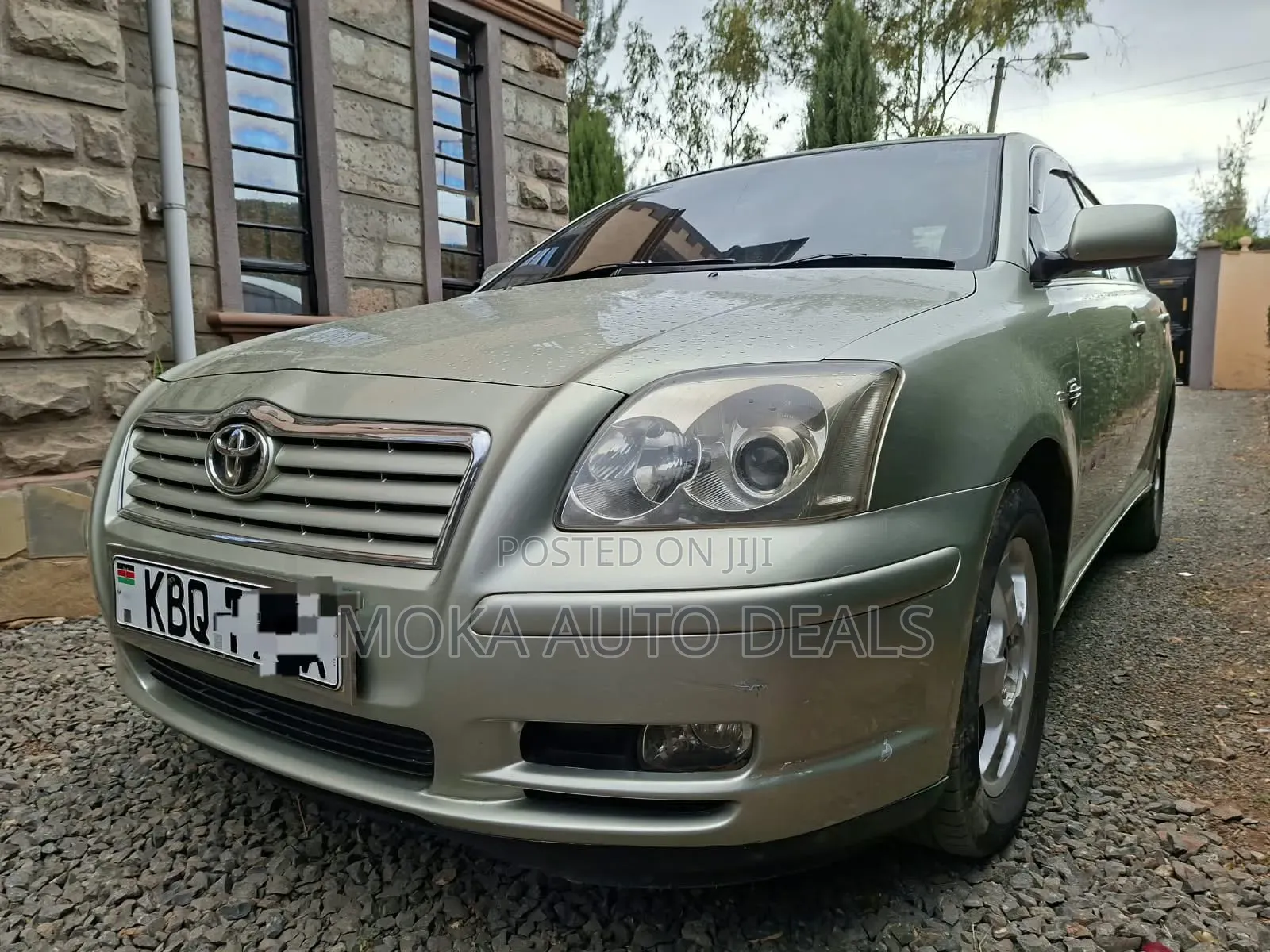 Toyota Avensis 1.8 C 2005 Gold