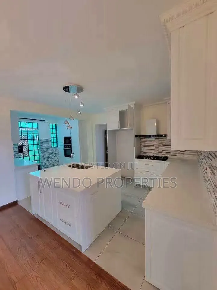 4bdrm Villa in Kitisuru for rent