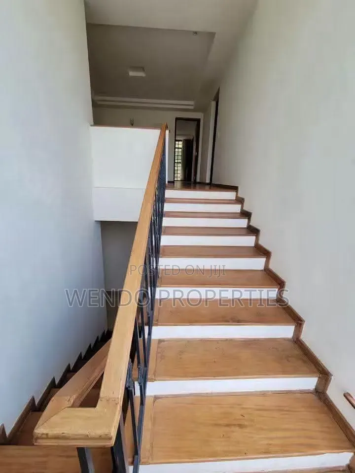4bdrm Villa in Kitisuru for rent