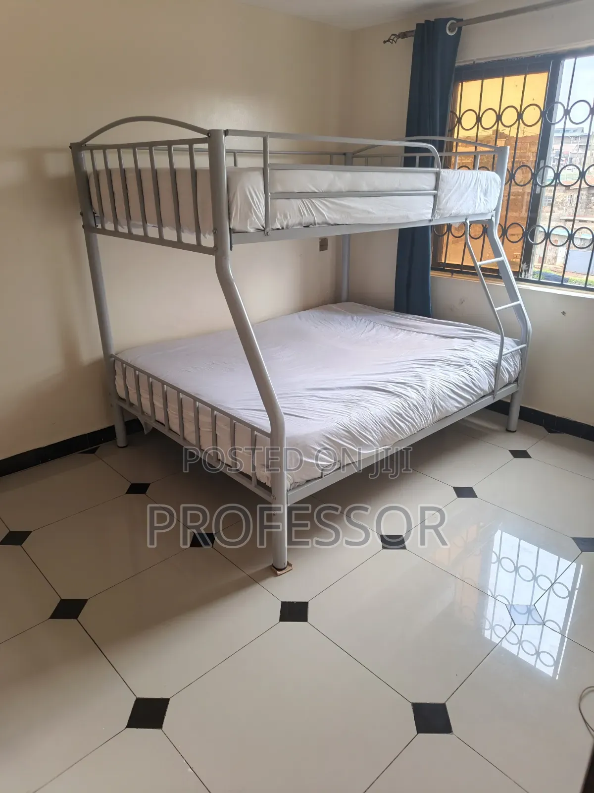 Double Decker Bed Plus Top Matress